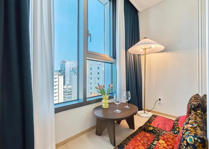 Comocasa Fully Furnished